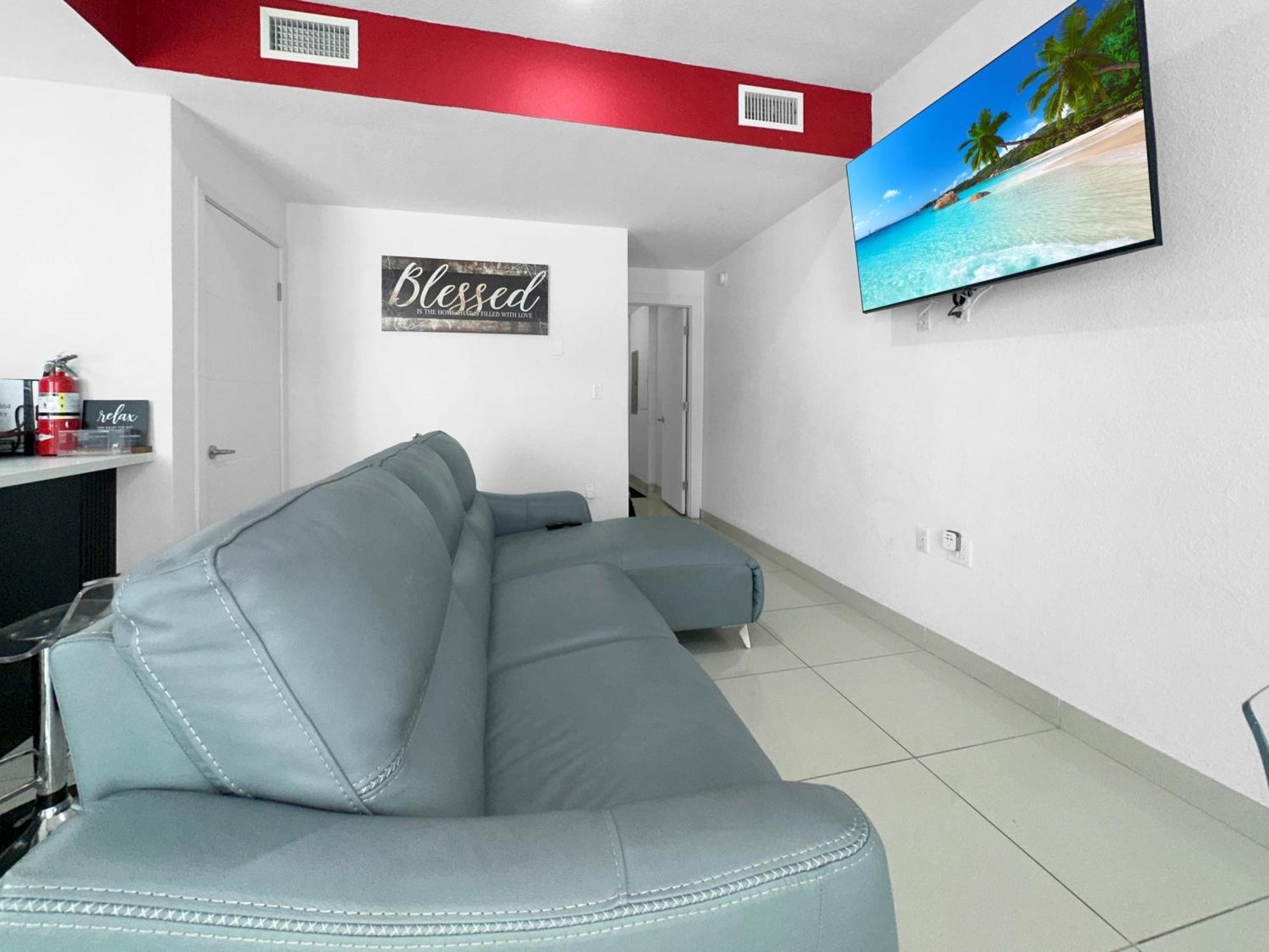 Vacay Spot Experience Luna Sky! 65" Tv Bar, Bbq, Shower Massage Jets, Music, Go To Fl Keys Homestead Eksteriør bilde